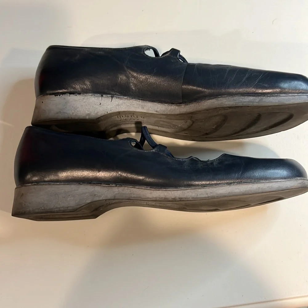 Munro Shoes Elastic Lacing Size 8.5 Narrow